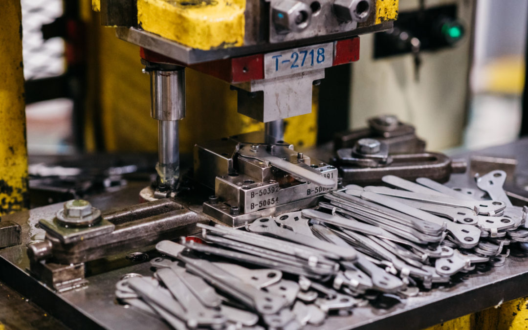 Metal Stamping vs CNC Machining: How To Choose The Best Manufacturing Process for You